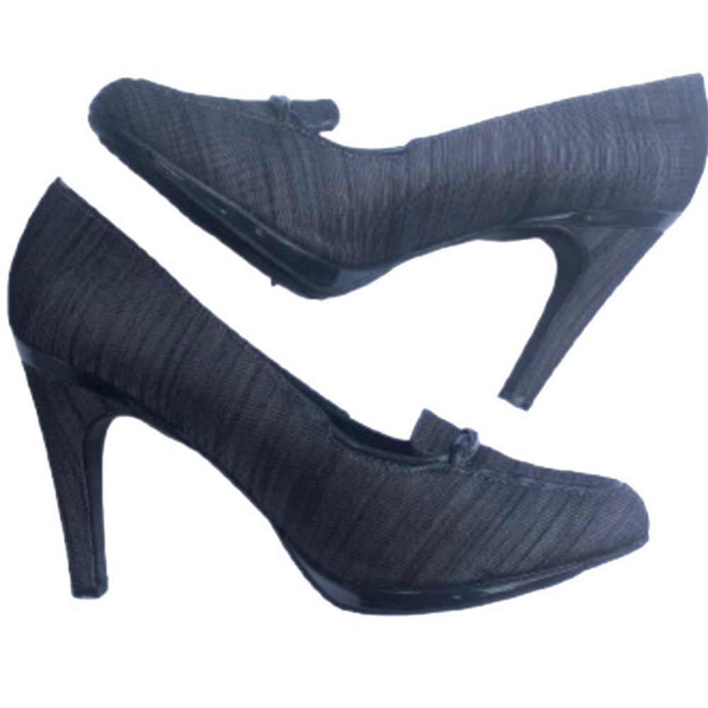 Ann Marino gray heels 9 M